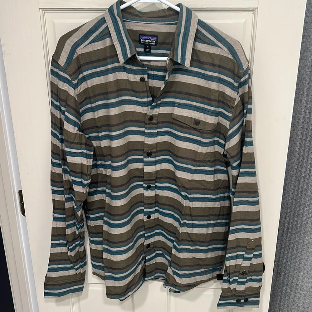 Patagonia lightweight fjord flannel shirt